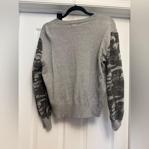 Monrow Nikita Cashmere Blend Grey Camo Sweater Women’s XS - Picture 4 of 5